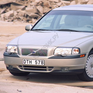 Бампер передний в цвет кузова Volvo S80 (1998-2006)